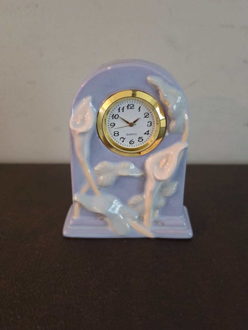 Vintage Llardo Porcelain Marbella Quartz Lavender Finish Clock sculpture